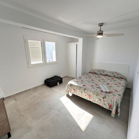 Hotel Hostal Cisne Sant Antoni de Portmany Esterno foto