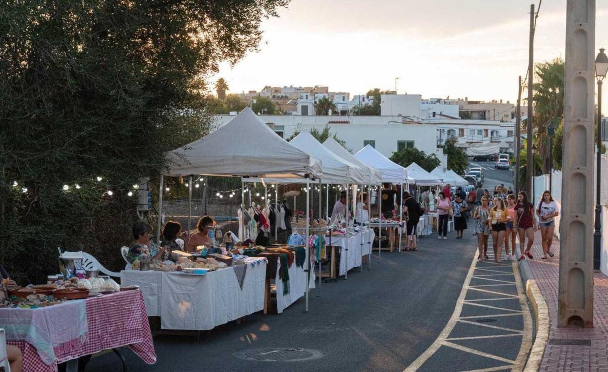 Hotel Hostal Cisne Sant Antoni de Portmany Esterno foto