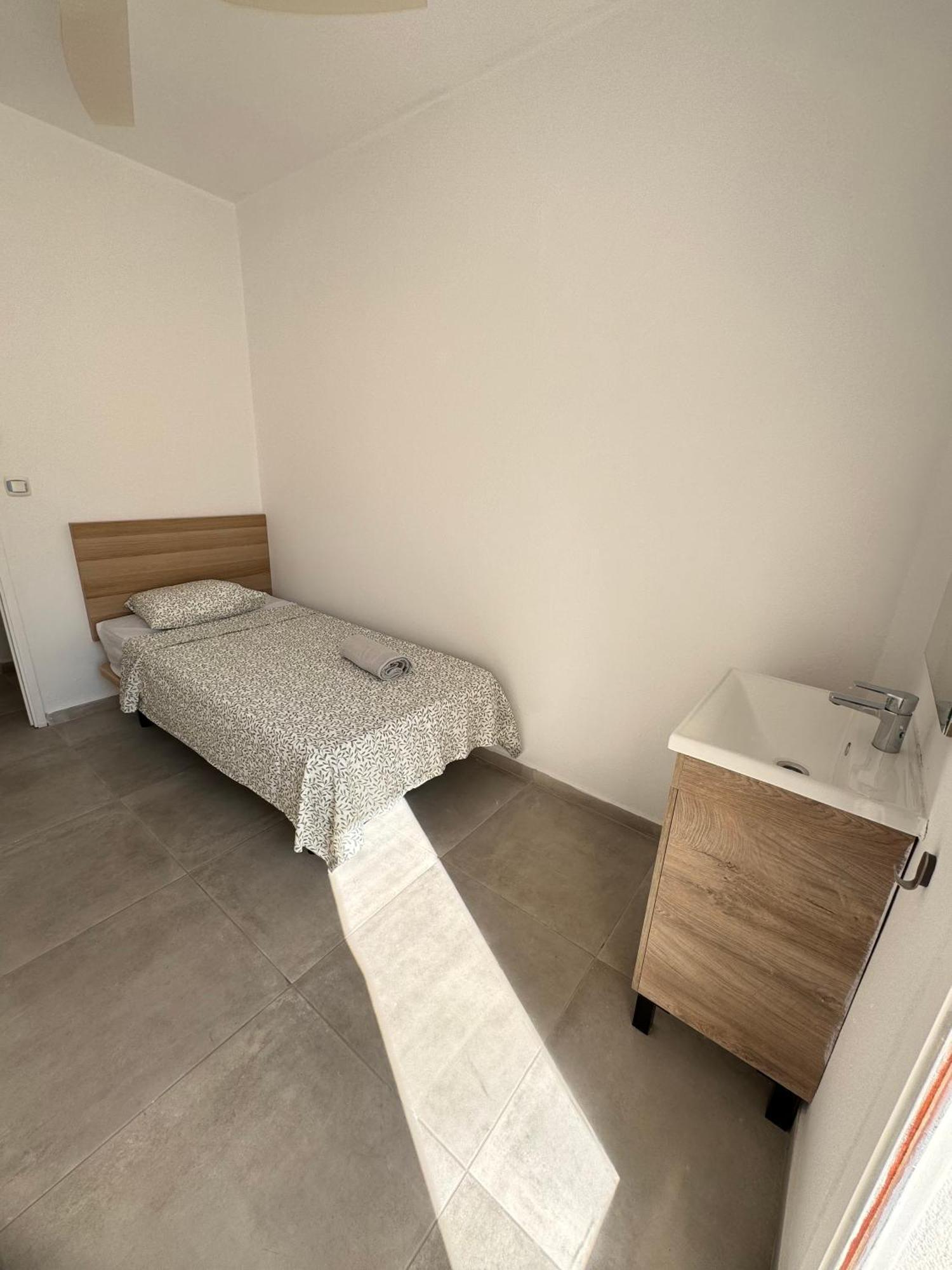 Hotel Hostal Cisne Sant Antoni de Portmany Esterno foto