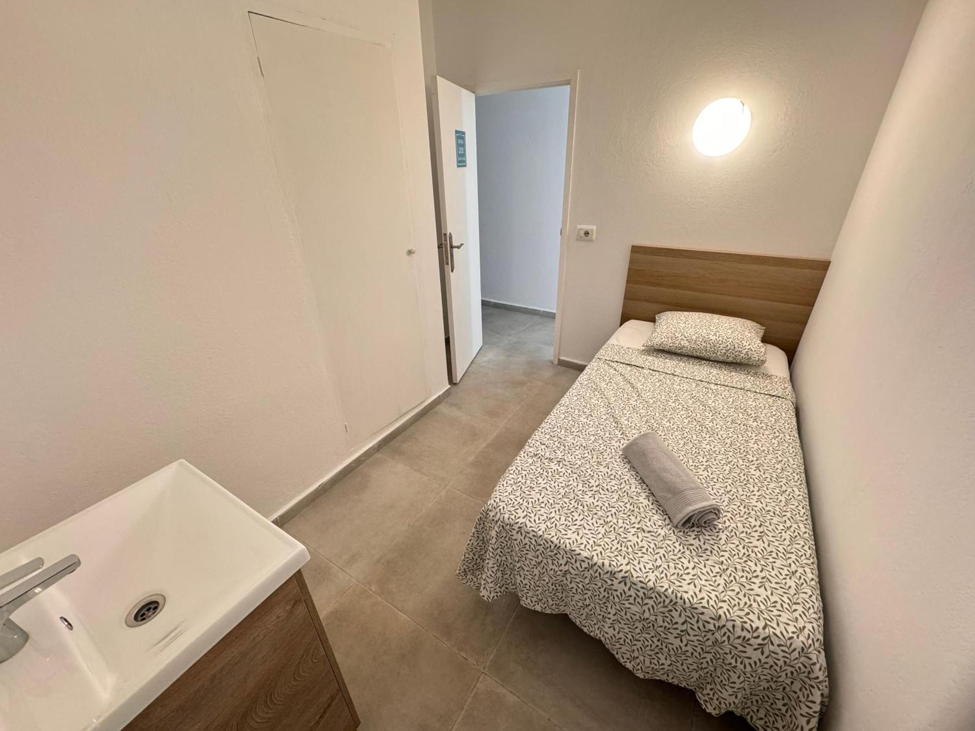 Hotel Hostal Cisne Sant Antoni de Portmany Esterno foto