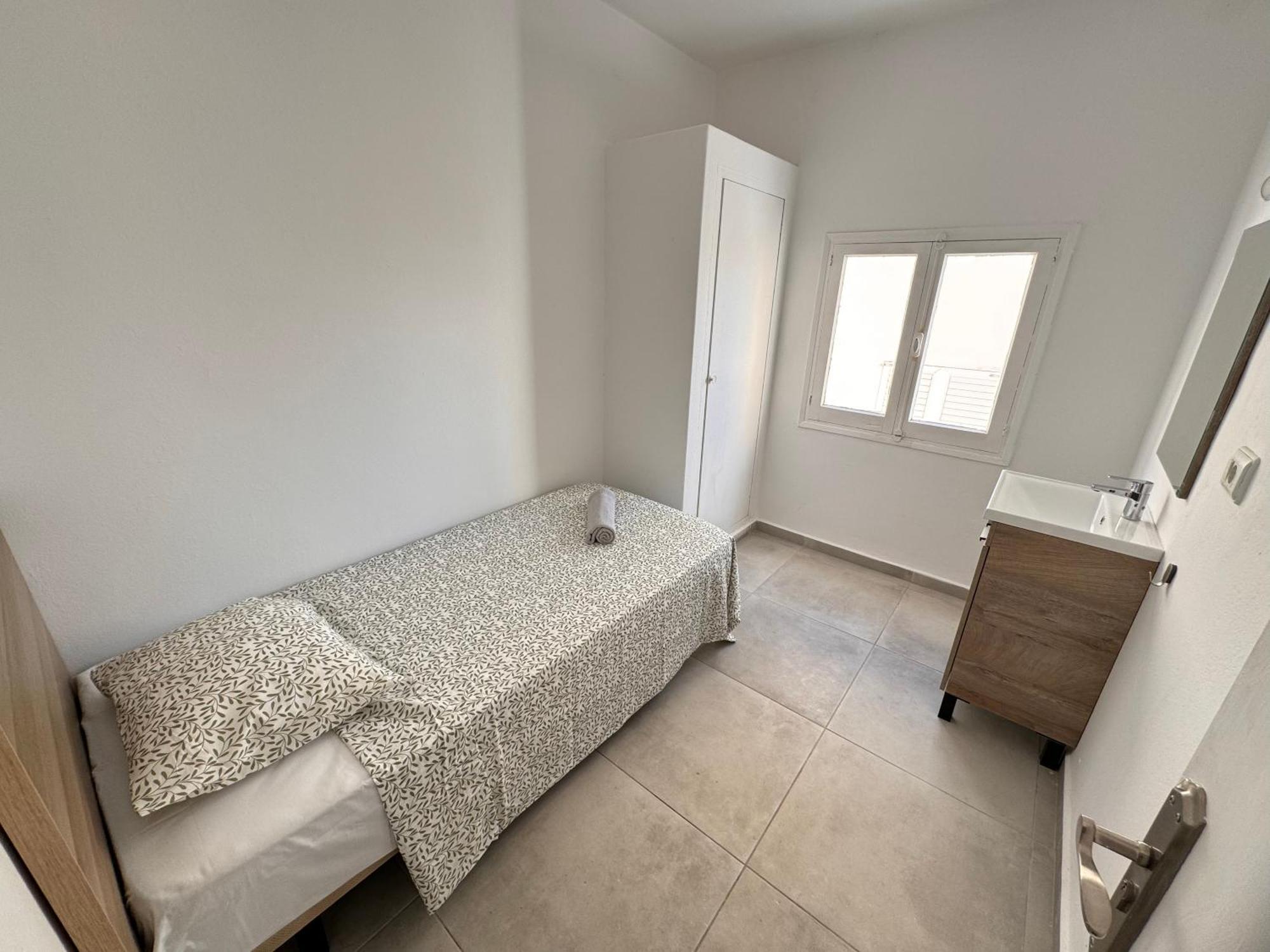 Hotel Hostal Cisne Sant Antoni de Portmany Esterno foto
