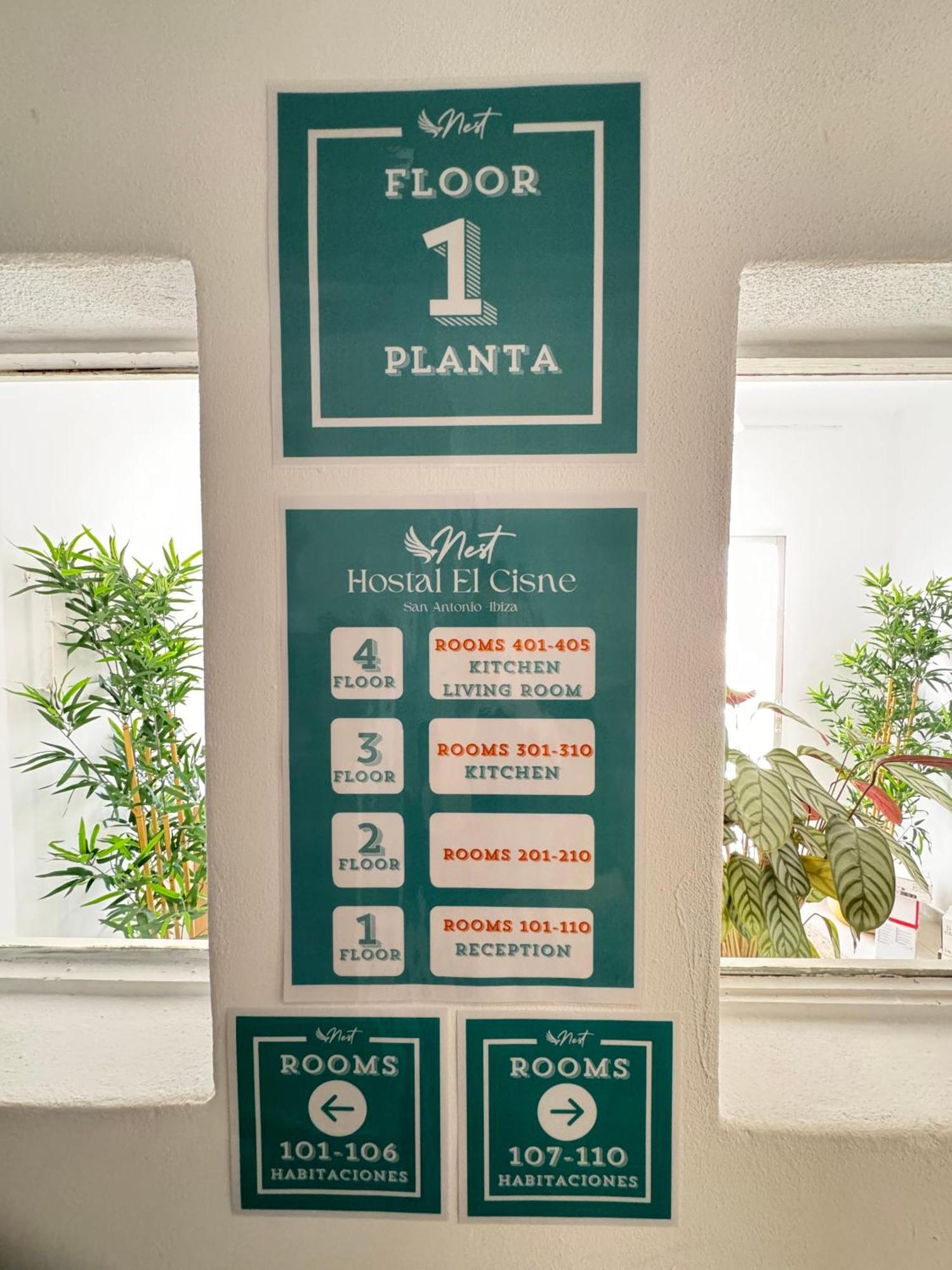 Hotel Hostal Cisne Sant Antoni de Portmany Esterno foto